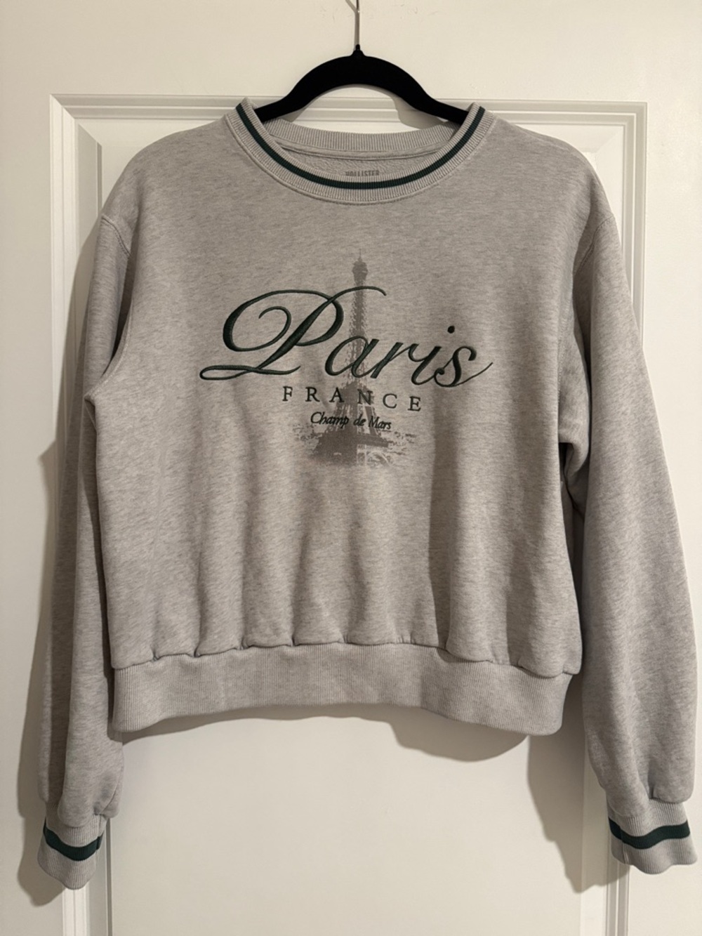 Hollister Paris Crew Neck Sweater XS